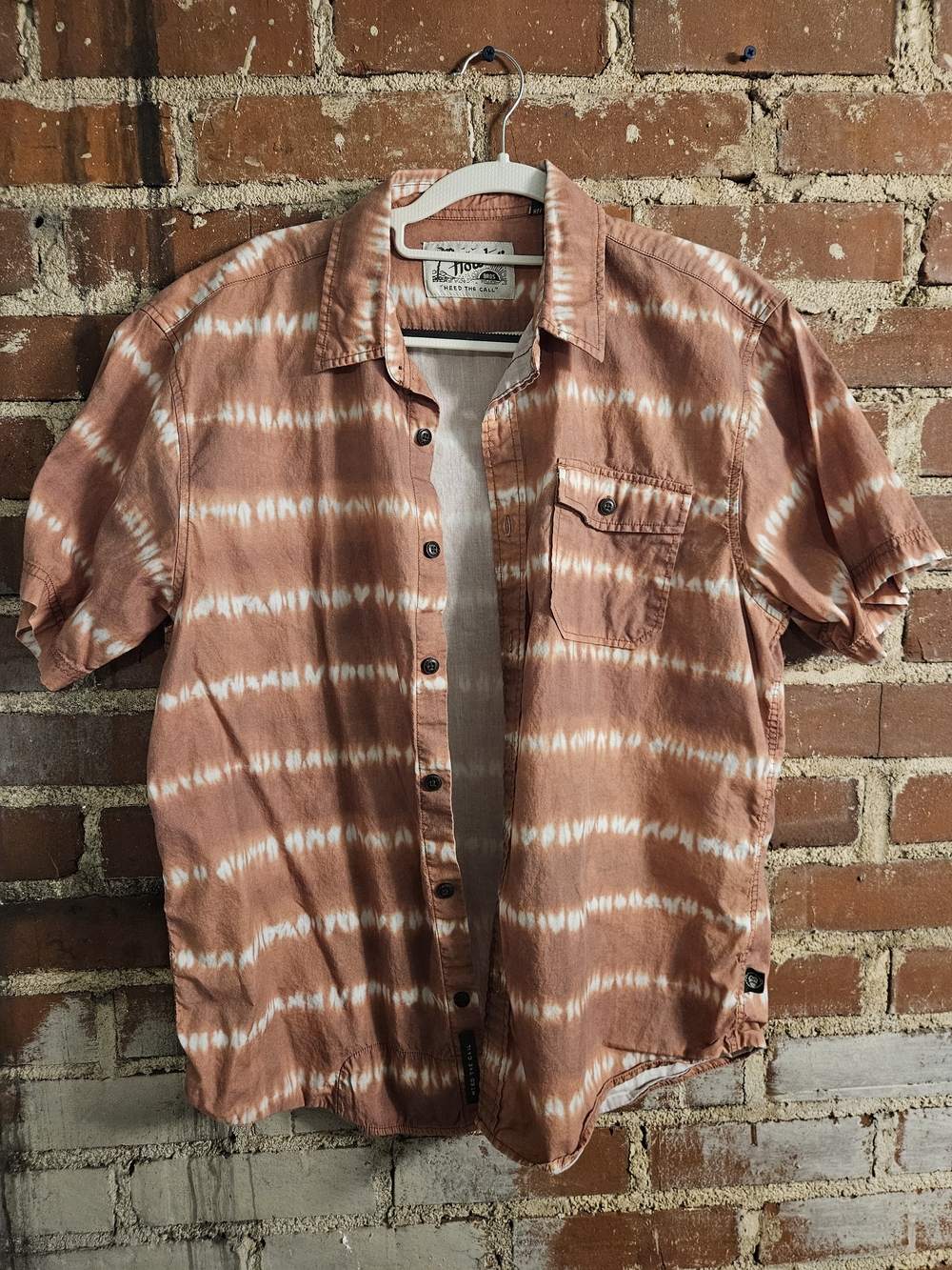 Howler Brothers Rust and White Tie-Dye Short-Sleeve Button-Up Shirt